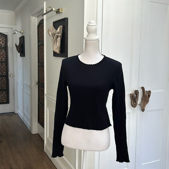 ZARA Womens Black Ribbed Knit Crop Top Long Sleeve Lettuce Hem Stretch S - Picture 3 of 10